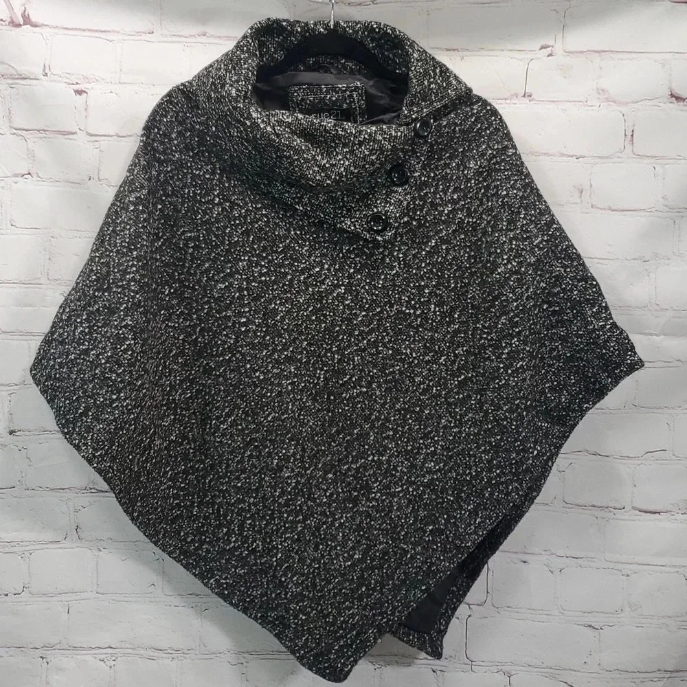 Rue 21 Wool Wrap Shawl Women's Size M